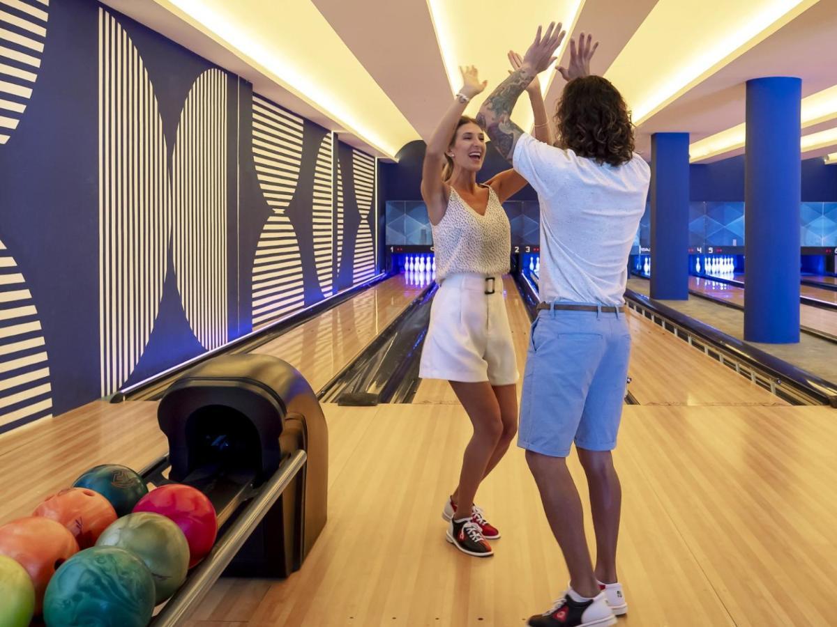 מלון Spring Rises Ocean Eden Bay (Adults Only) מראה חיצוני תמונה Bowling