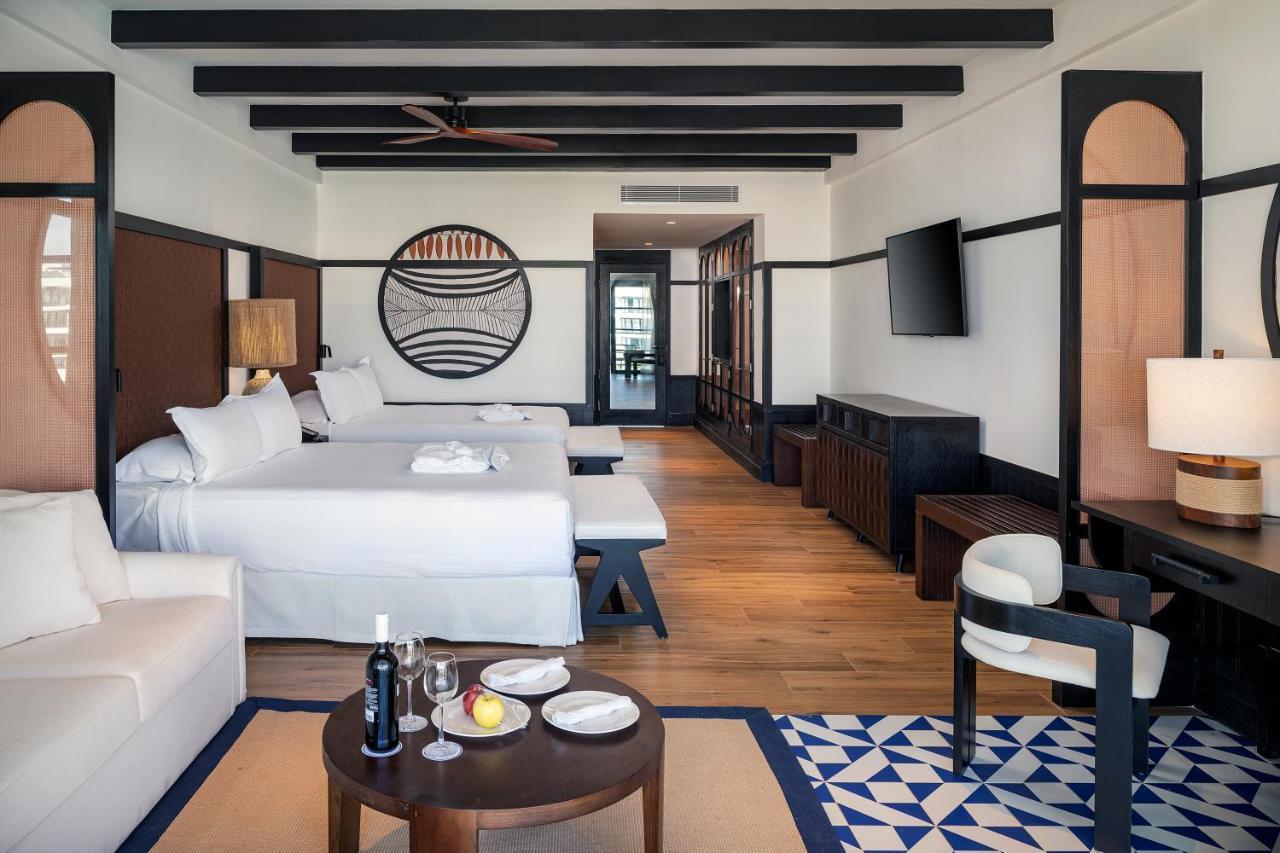 מלון Spring Rises Ocean Eden Bay (Adults Only) מראה חיצוני תמונה A room at the hotel