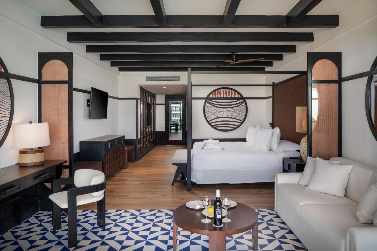 מלון Spring Rises Ocean Eden Bay (Adults Only) מראה חיצוני תמונה A room at the hotel