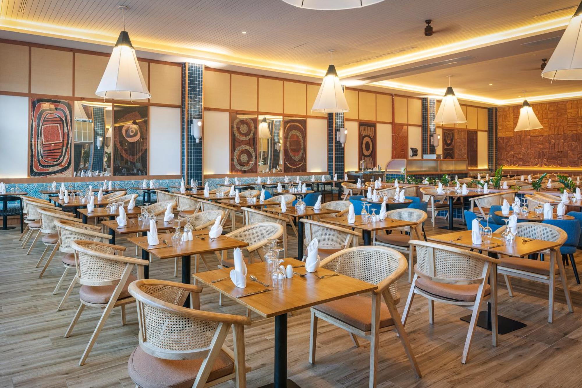 מלון Spring Rises Ocean Eden Bay (Adults Only) מראה חיצוני תמונה The interior of the restaurant