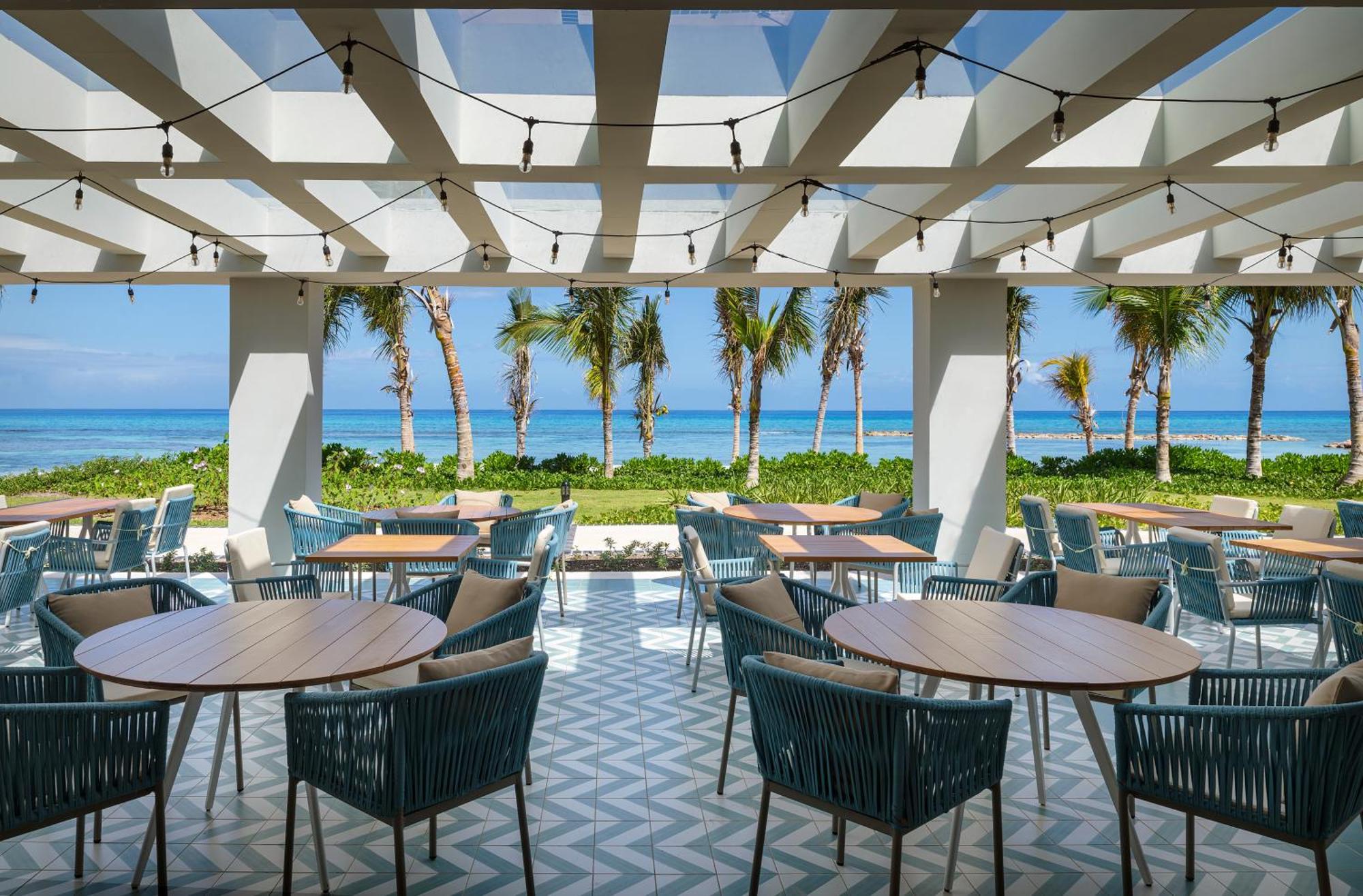 מלון Spring Rises Ocean Eden Bay (Adults Only) מראה חיצוני תמונה The Beach Club at The Ritz-Carlton, Cancun